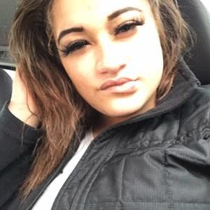 Meet your Posher, Shawneea